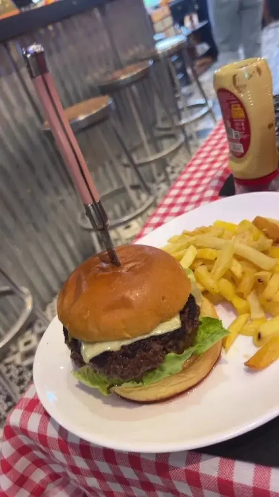 Chez John_Cogolin_slider_image_2