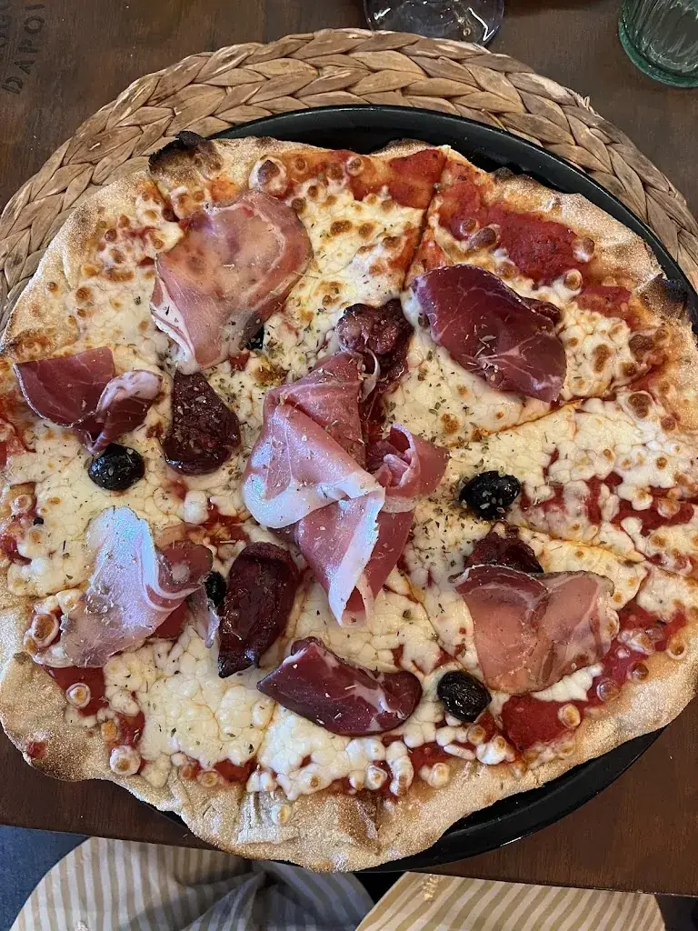 Chez P Le Corse_Cogolin_slider_image_2