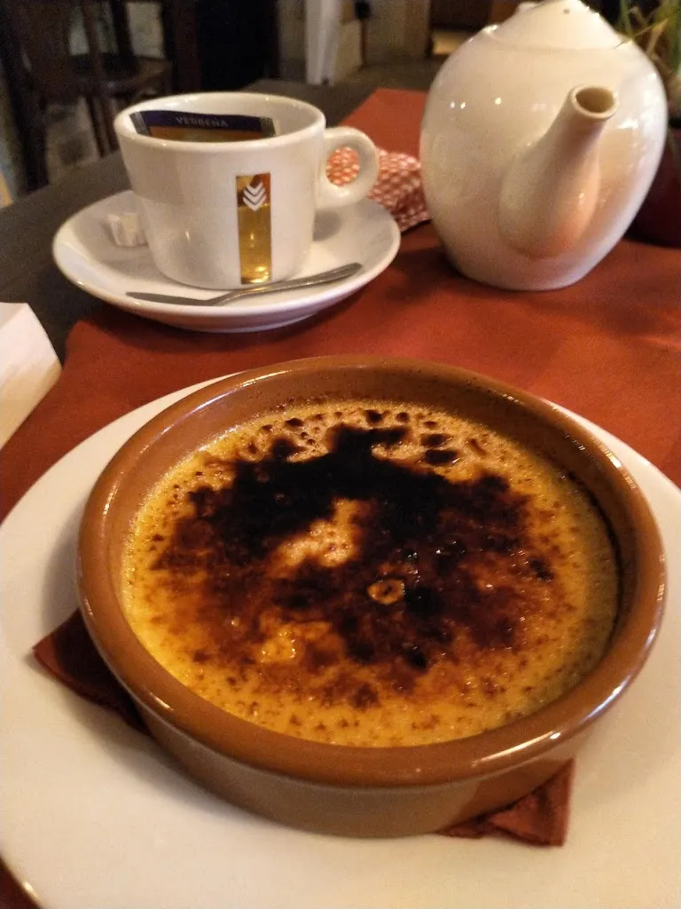 Albane Cox_Le Petit Poucet_Cogolin_review