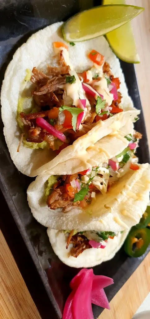 Habañeros_Cogolin_slider_image_2