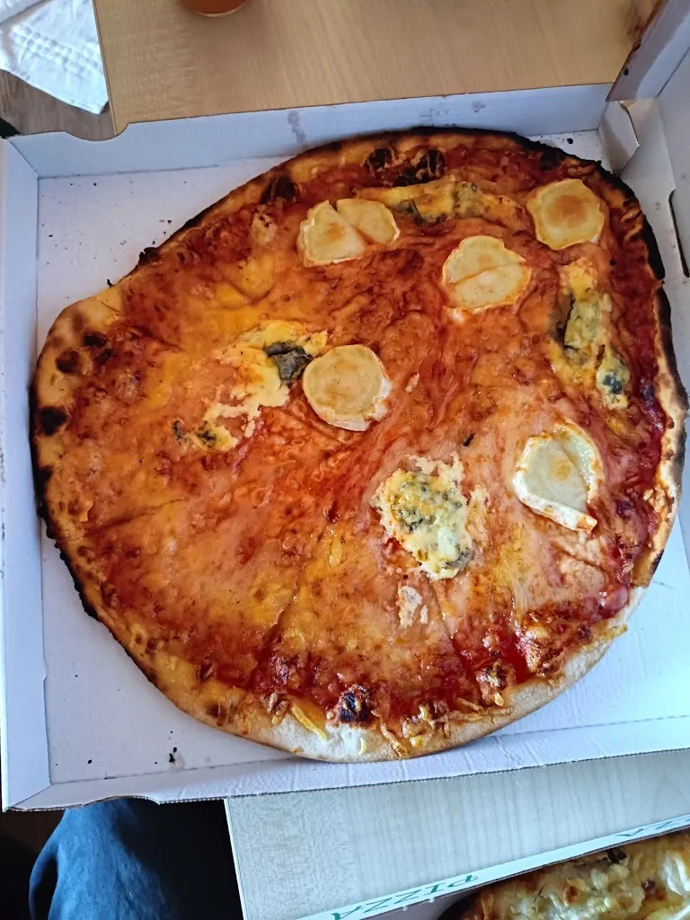 Akshay Radj_Pizzas du Golfe à Cogolin_Cogolin_review