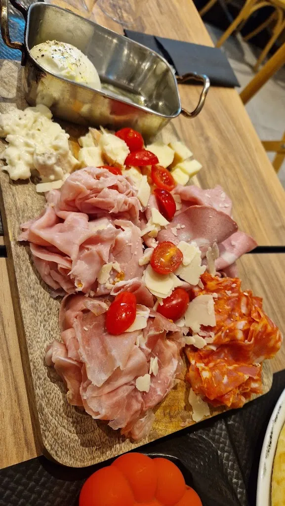 Menu_Lou Pitchoun_Drap_image_8