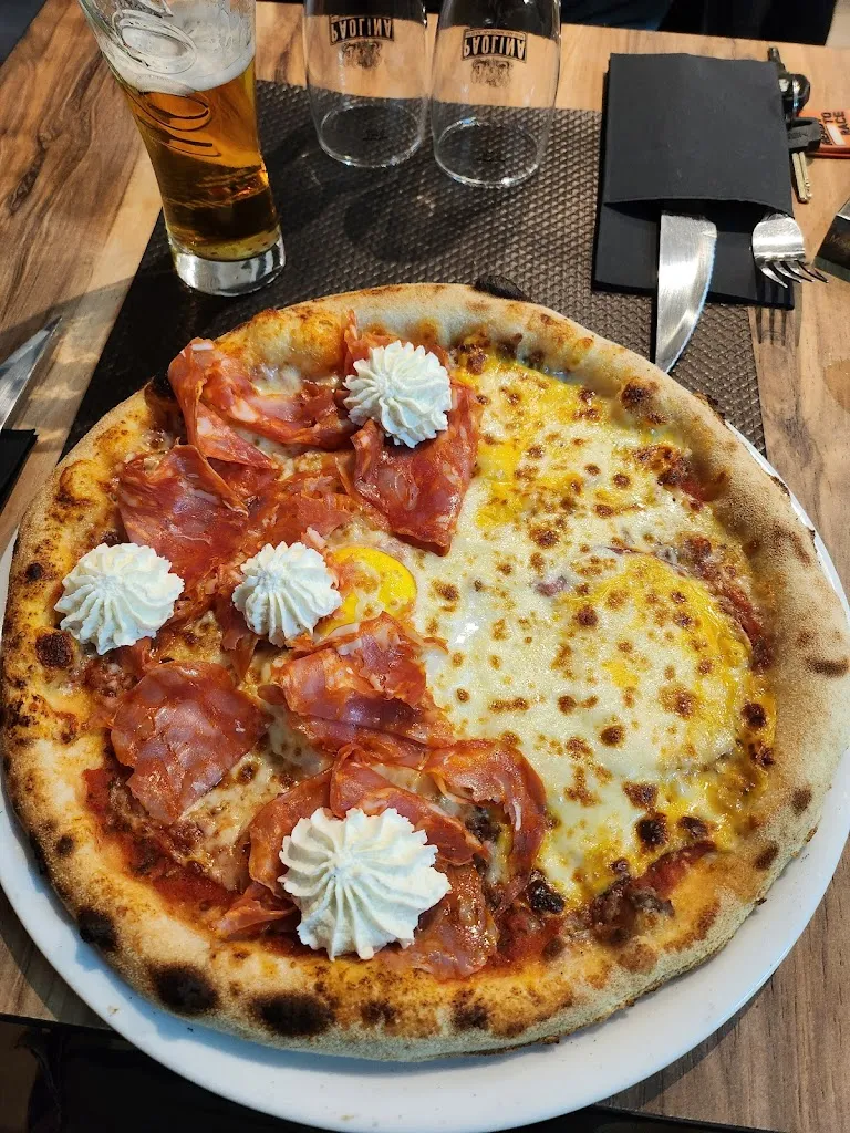 Lou Pitchoun_Drap_slider_image_2