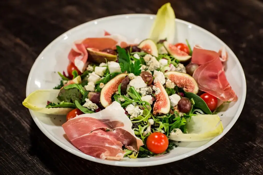 Restaurant L'Étale_Morzine_slider_image_3