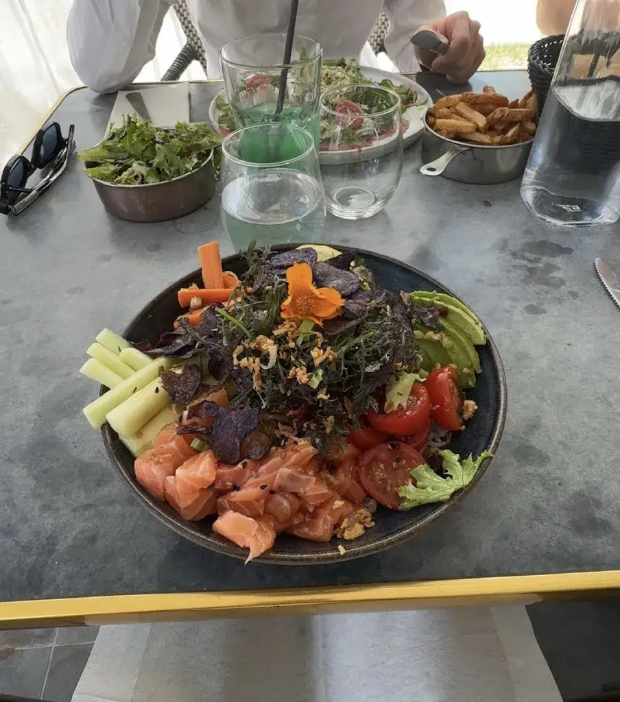 Léa Fvrs_Le Comptoir des Halles - Bistro Gourmand_Éguilles_review