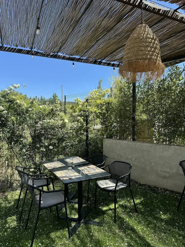 Chez Edmond_Éguilles_slider_image_1