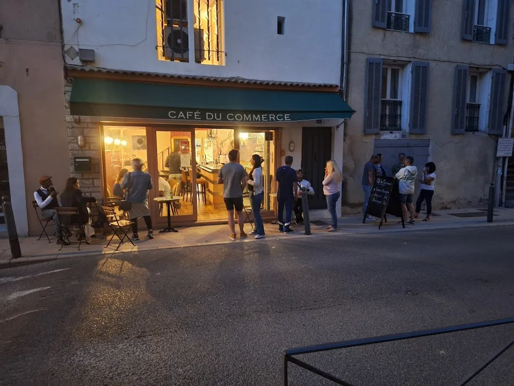 Café du Commerce_Éguilles_slider_image_3