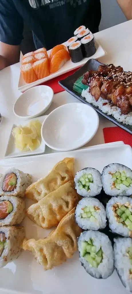 Stephen Robert_Sushi Fish_Éguilles_review