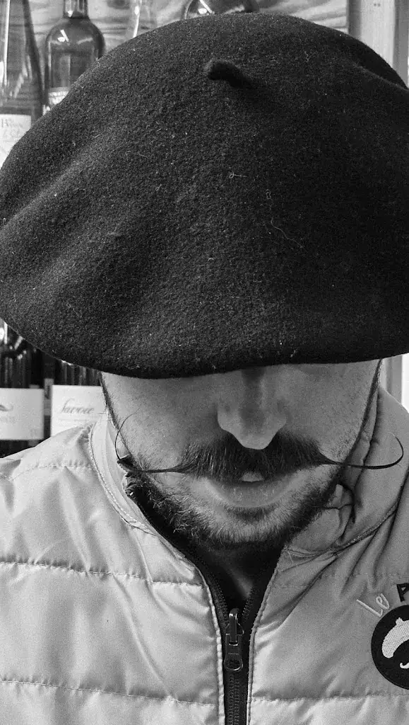 Jason Turton_Le Petit Q_Morzine_review