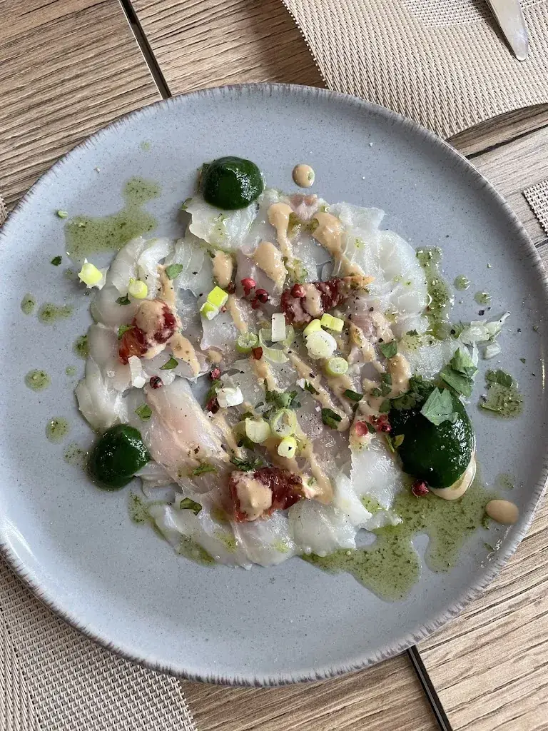 Frederic Dumee_Restaurant Hibiscus_Saint-Cannat_review