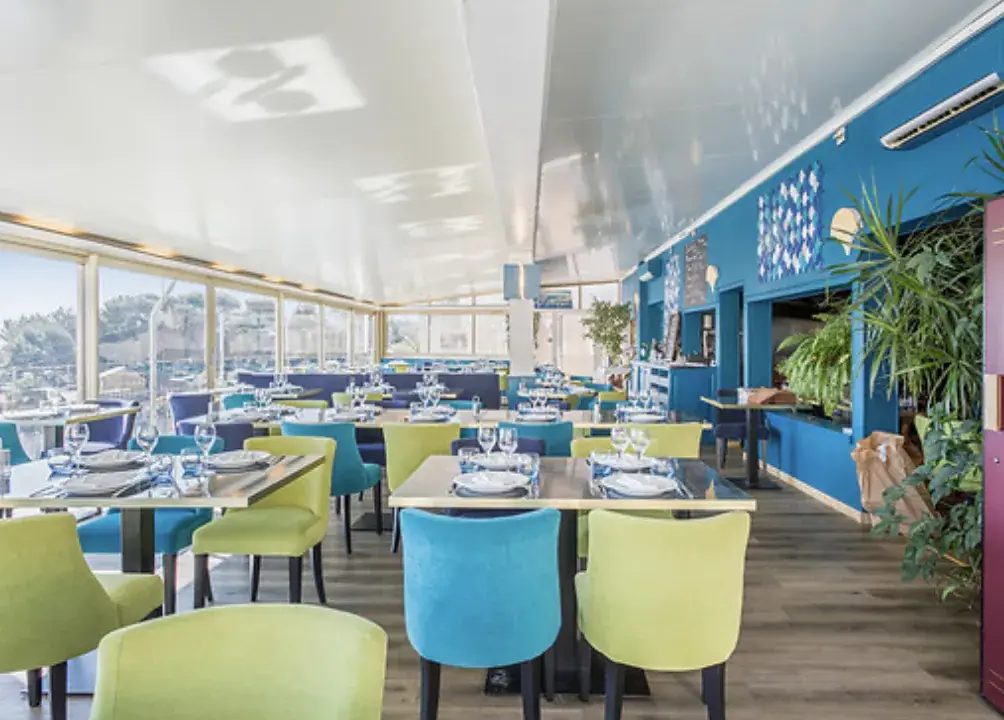 Auberge Du Mérou_Rove_slider_image_1