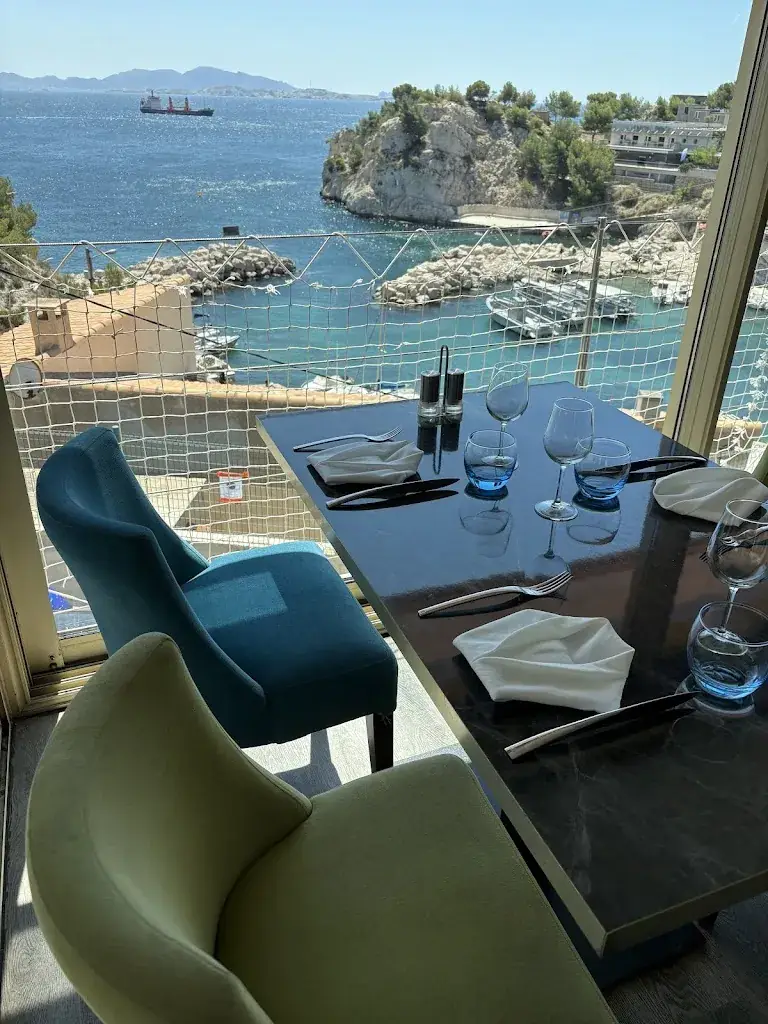 Auberge Du Mérou_Rove_slider_image_3