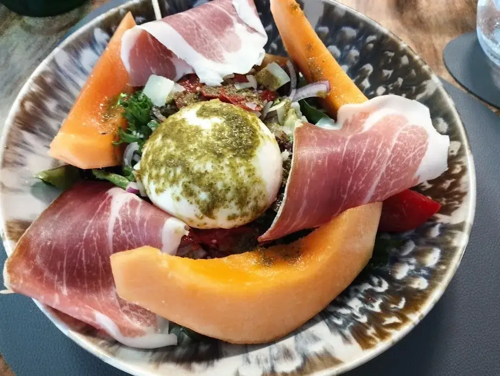 Au Bistrot d'Entraigues_Entraigues-sur-la-Sorgue_slider_image_3