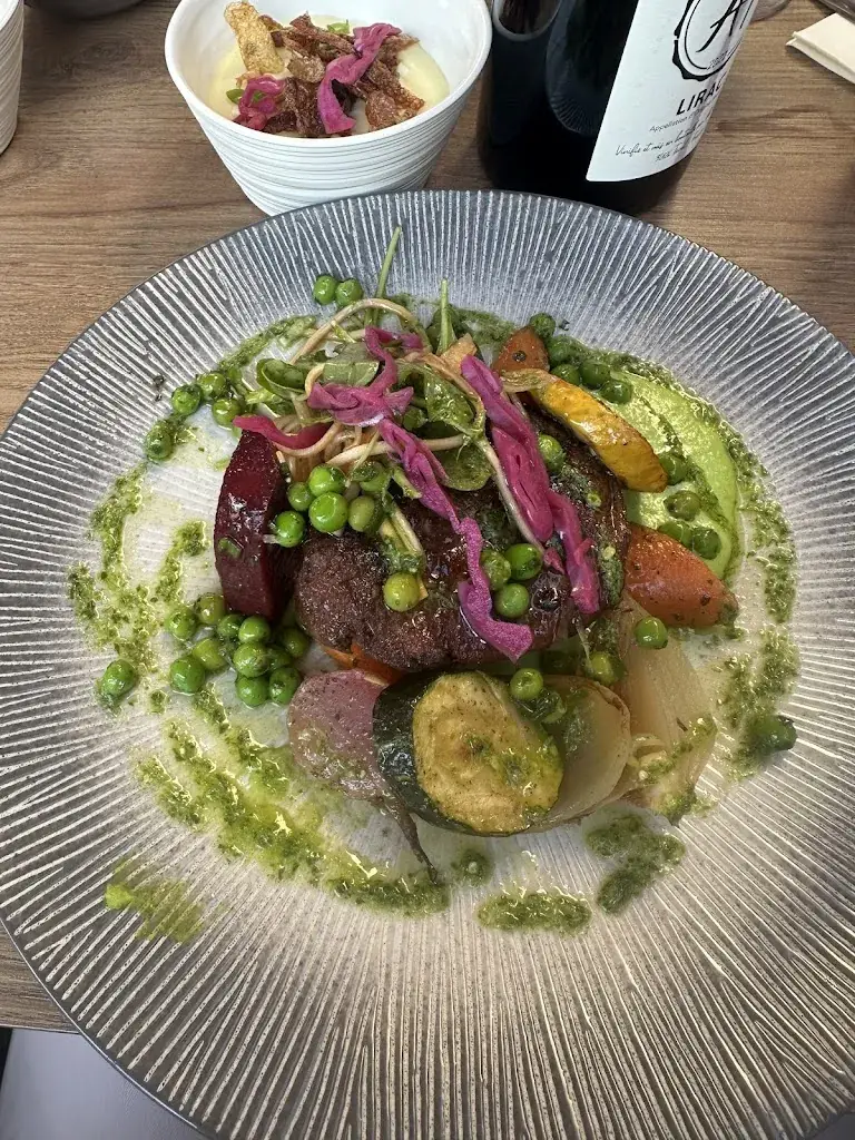 Helen Rice_Le Pèbre d'Aï_Marseille_review