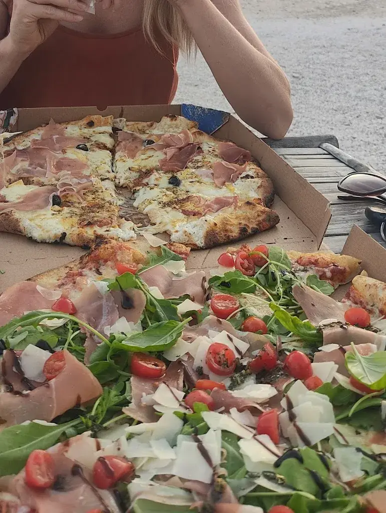 Menu_Au Rond Point Italien_Évenos_image_9