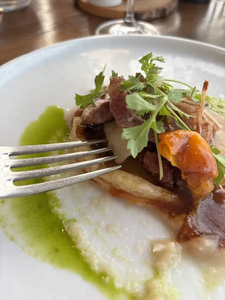 Dimitri Hotsyn_DOMAINE DE LA FONT DES PERES Restaurant la Ferme Auberge_Beausset_review