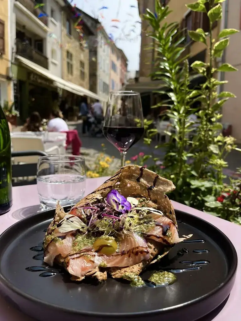 Restaurant-Crêperie le Taboo_Embrun_slider_image_3