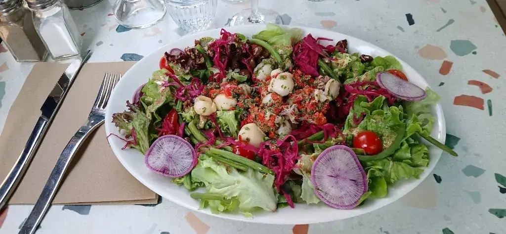 Les Halles_Morzine_slider_image_2