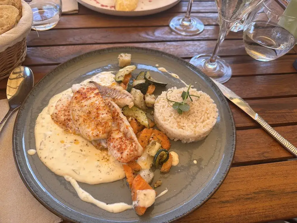 Fanny Kubenka_Les 3 L_Embrun_review