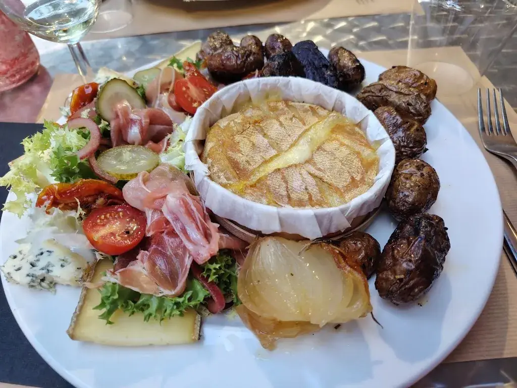 L'Abri-Côtier - CNA_Embrun_slider_image_3