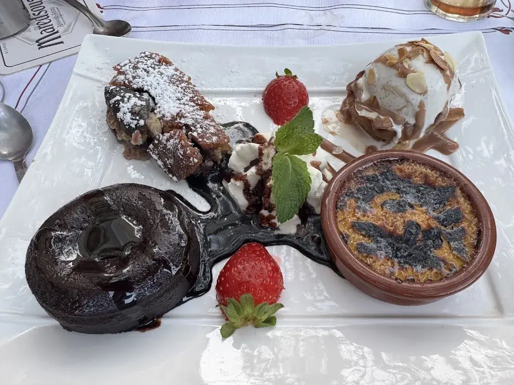 La table de Martine_Draguignan_slider_image_3