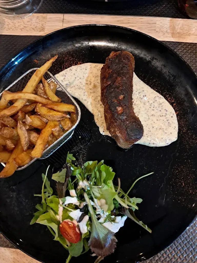 T B_Restaurant BW_Draguignan_review