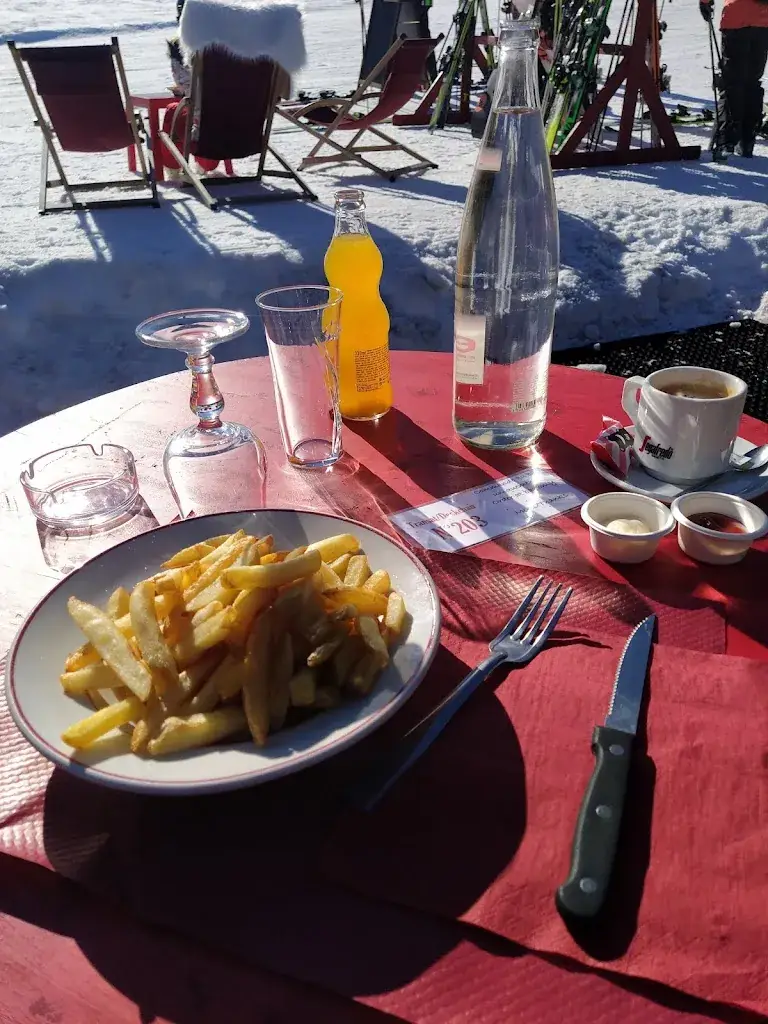 EFlatMajor7_Bar Restaurant La Cortna_Morzine_recensione