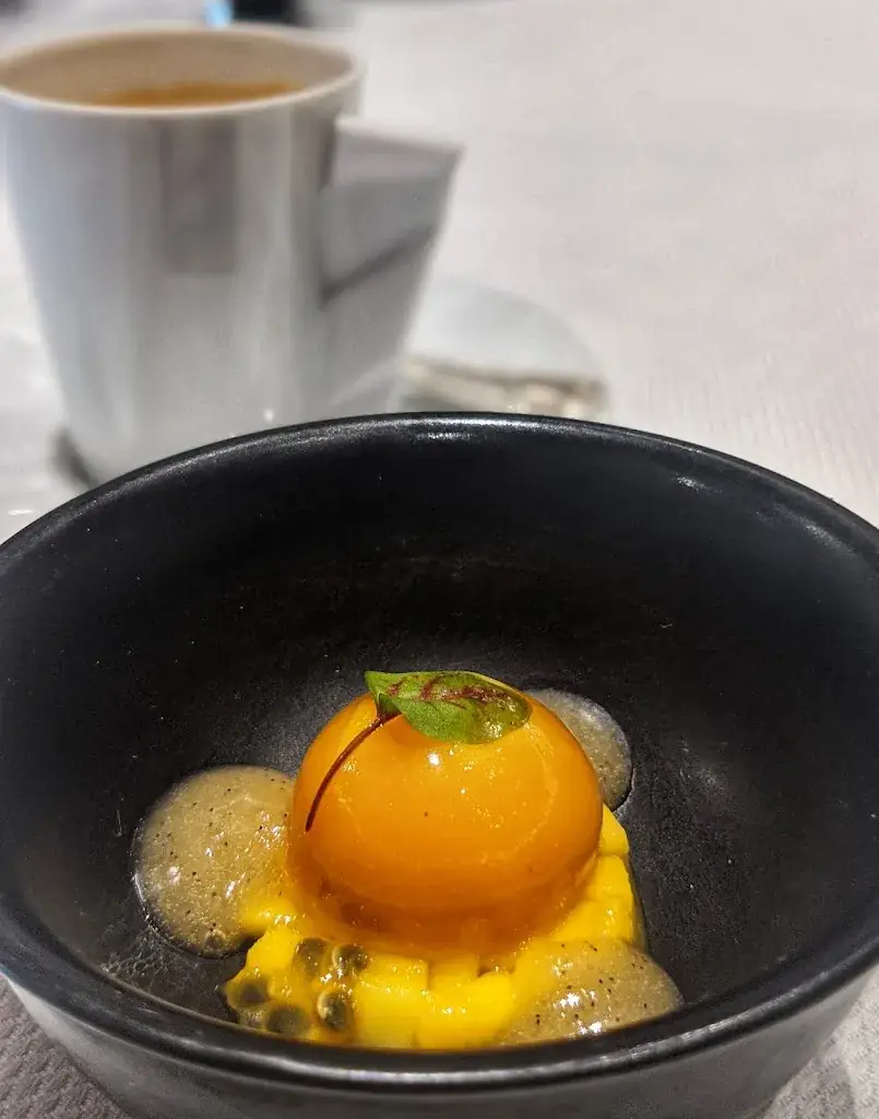 Jenneffer Pulapaka_Le Relais des Moines_Arcs_review