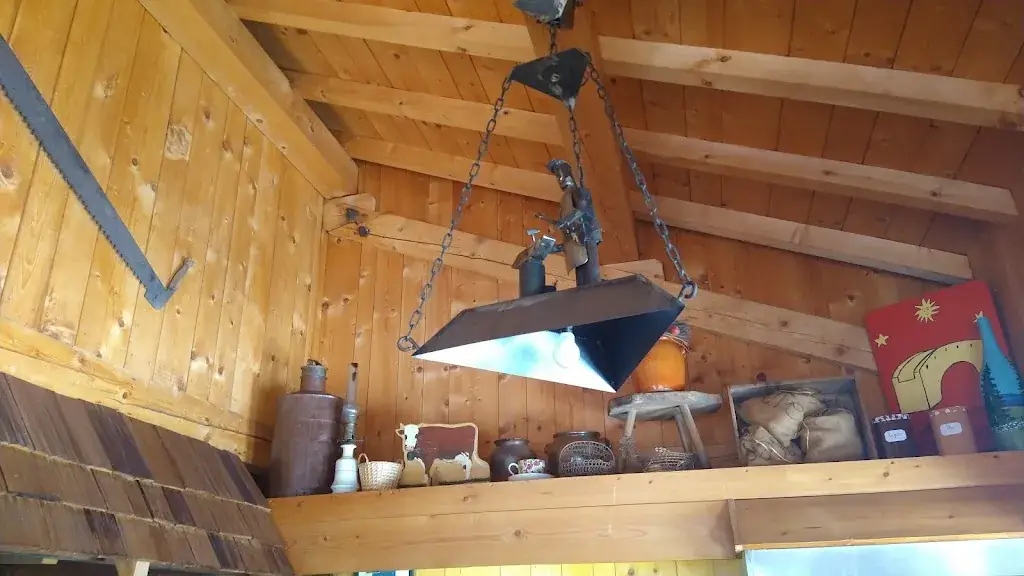 Maggie Iten_Restaurant Les Cretes_Morzine_review