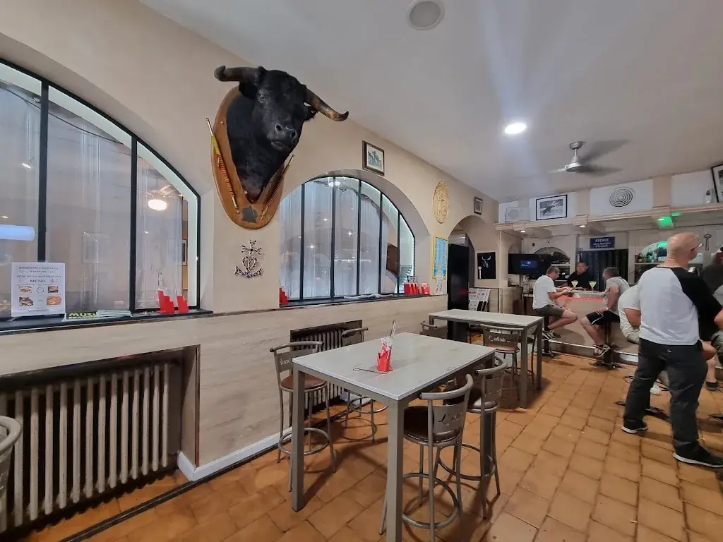 Petr Fiodorov_BRASSERIE L'ABRIVADO_Eyragues_review