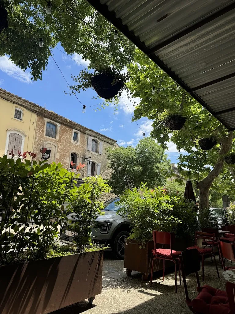 Bistrot Quàsi restaurant in Eygalières