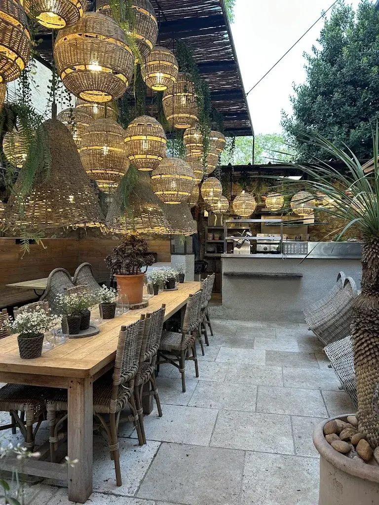 Bistrot l'Aubergine_Eygalières_slider_image_3