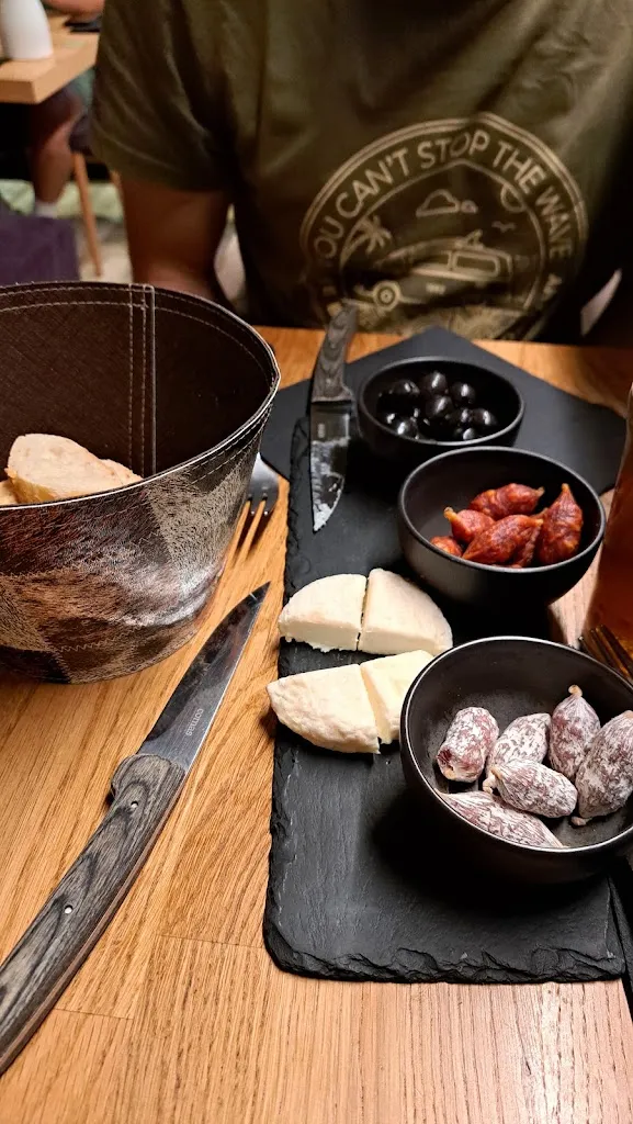 Florencia_Restaurant La Flamme_Morzine_review