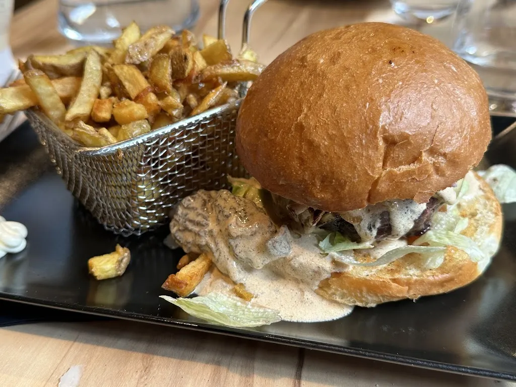 Restaurant La Flamme_Morzine_slider_image_2