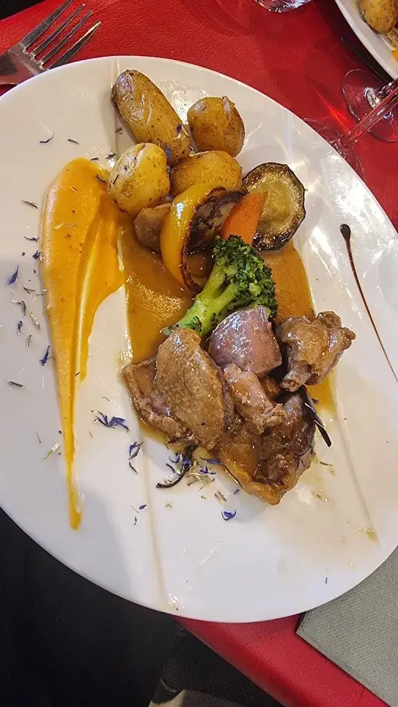 Angiie FICCO_Le Petit Rossini_Eyguières_review