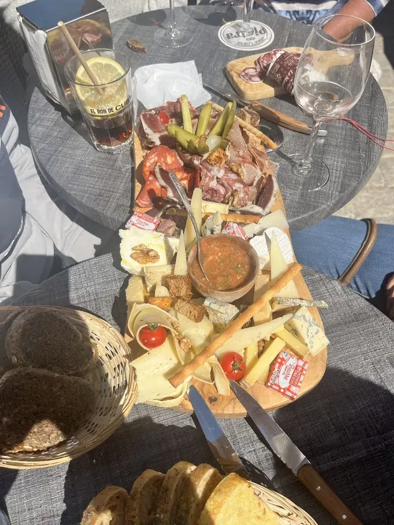 Enzo Millo_Bistrot le Moderne By Fred_Eyguières_recensione