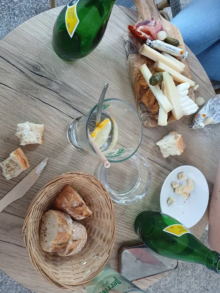 Linda Botella_Bistrot le Moderne By Fred_Eyguières_recensione