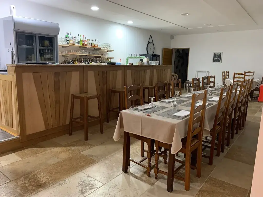 Lou Castellas_Eyguières_slider_image_1