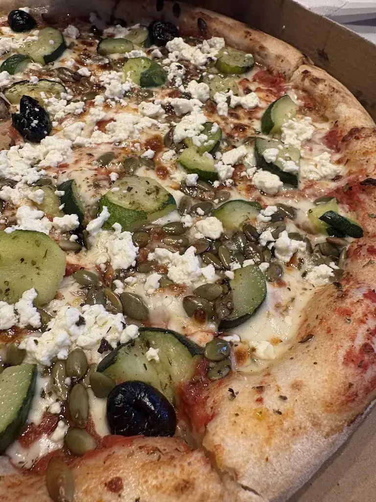 Cindy Lks_Pizz'Alpilles_Eyguières_review