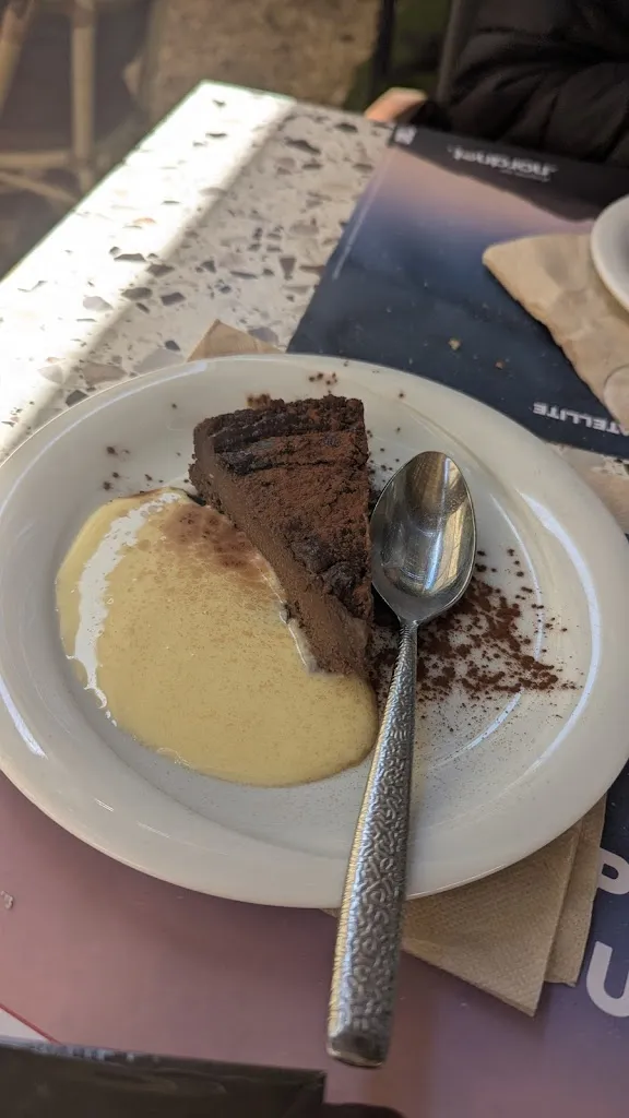 La table de Poupette_Péronnas_slider_image_3