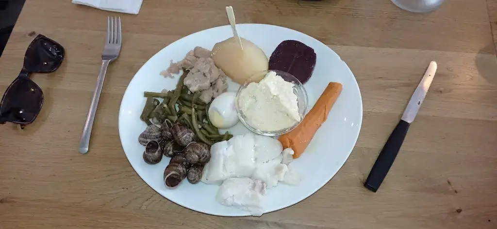 Frédéric Bessat_Le Café Du Midi_Lamanon_review