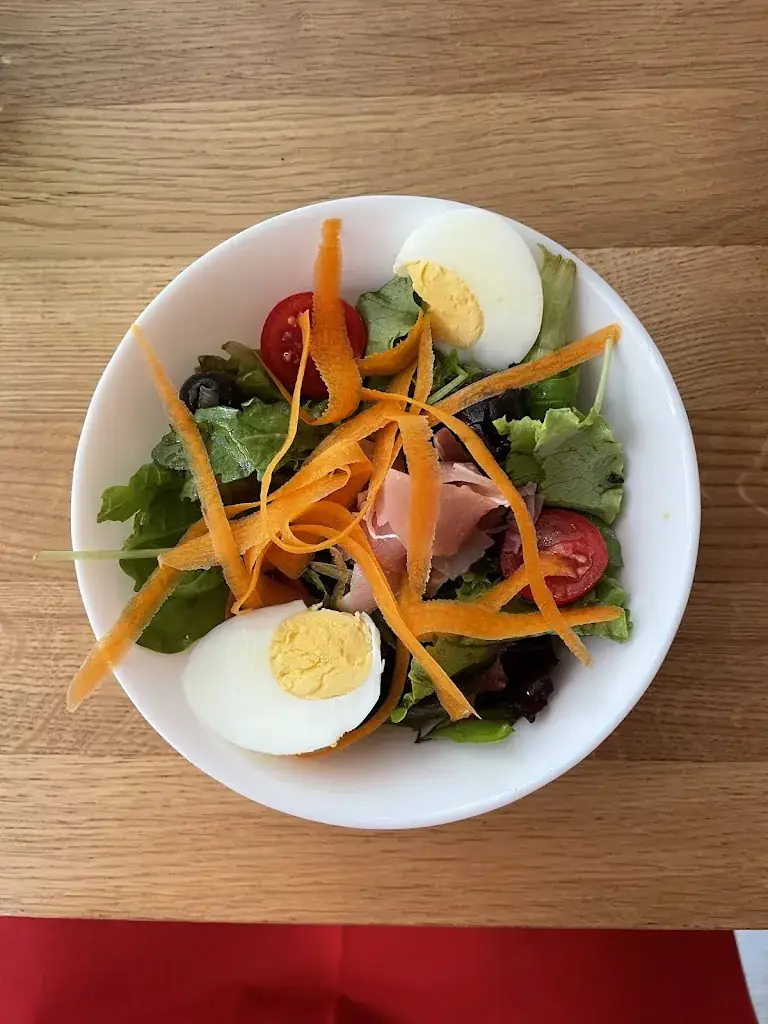 Susanne D V_Le Café Du Midi_Lamanon_review