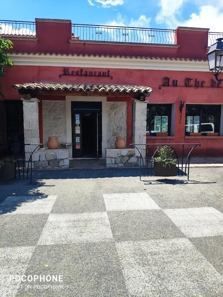 Au Thé de la Reine_Falicon_slider_image_3