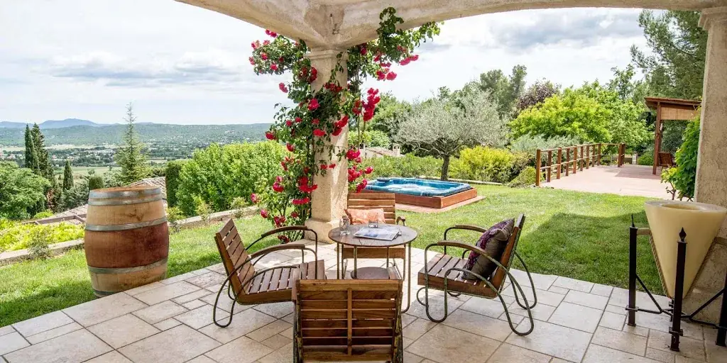 Le Castellaras - Restaurant & chambres d'hôtes Fayence restaurant in Fayence