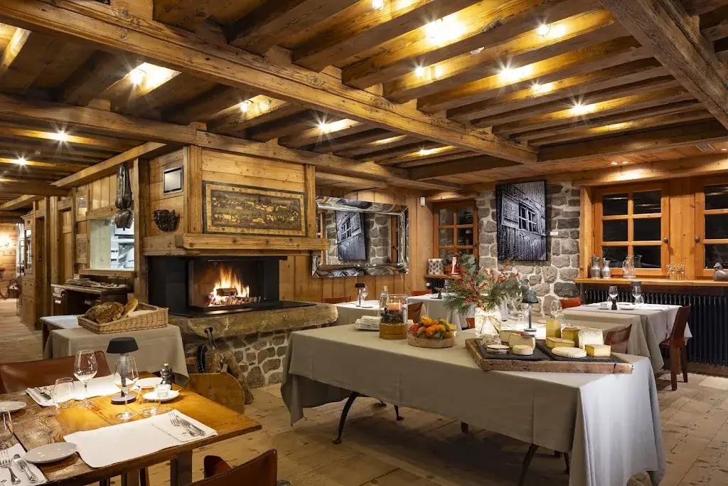 Restaurant Les Servages d'Armelle_Arâches-la-Frasse_slider_image_1