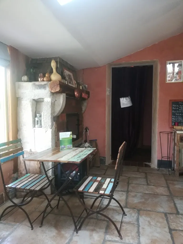 Maelle DRUESNE_Café de Campagne_Péronnas_recensione