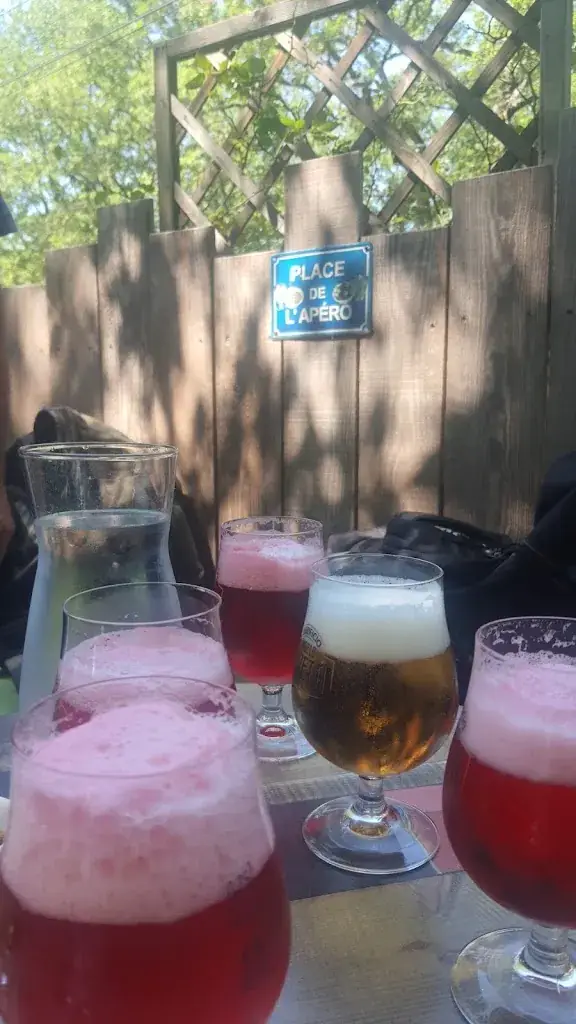 Pascaline Pohu_Relais motard_Figanières_reseña