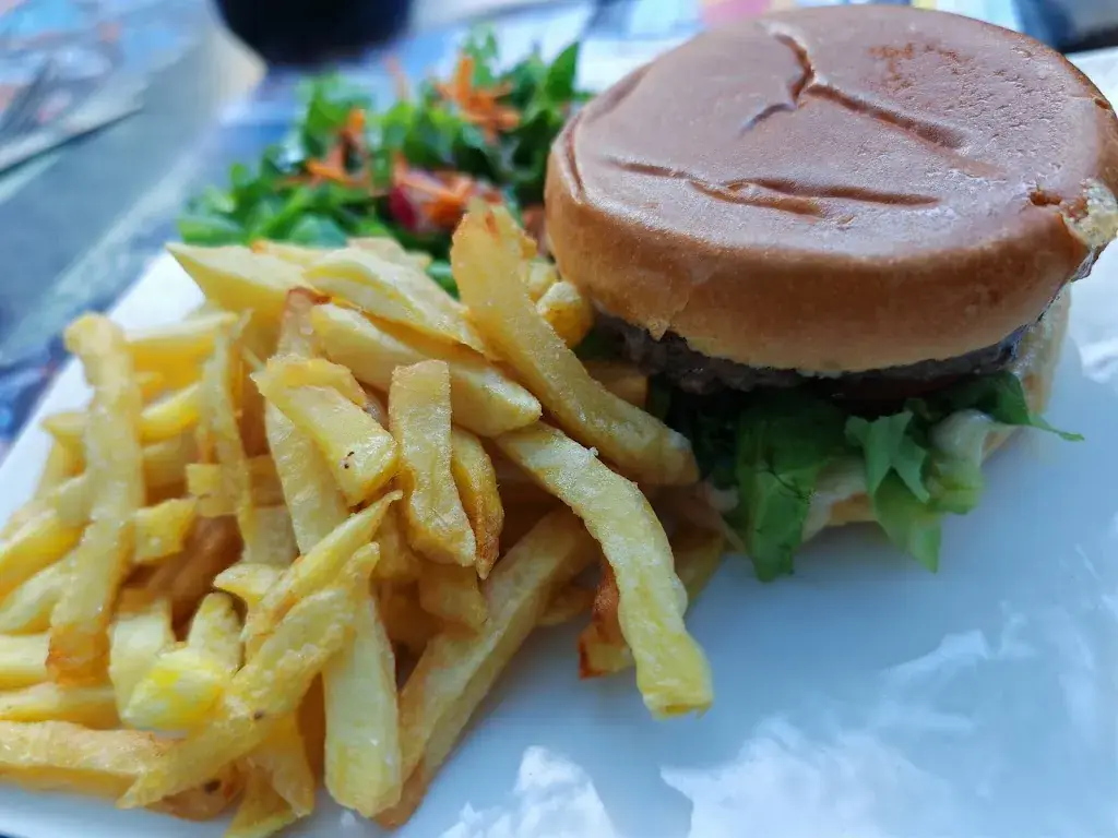 19Linsey88_Fermeture définitive_Figanières_review