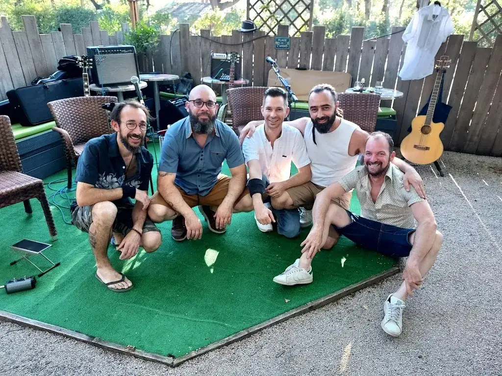 Дидье Kоваль_Fermeture définitive_Figanières_review