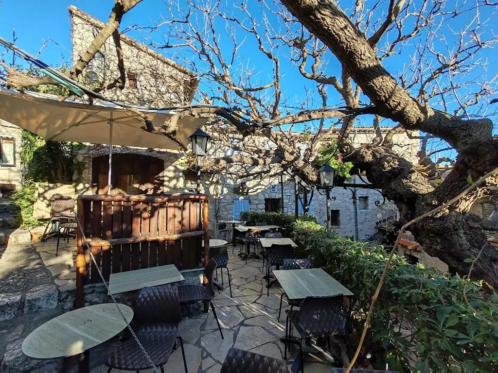 Le Nid d'Aigle Restaurant in Èze